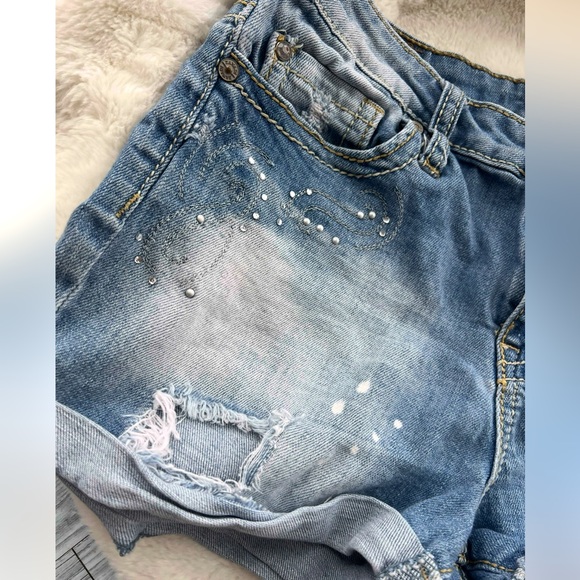 Zanadi 9 distressed rhinestone Jean shorts size 9 - Picture 4 of 6